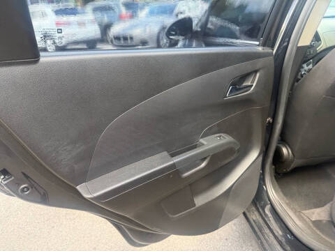 2013 Chevrolet Sonic LT Auto