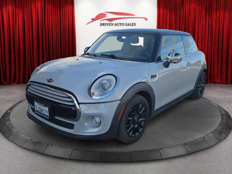 2015 MINI Cooper Base