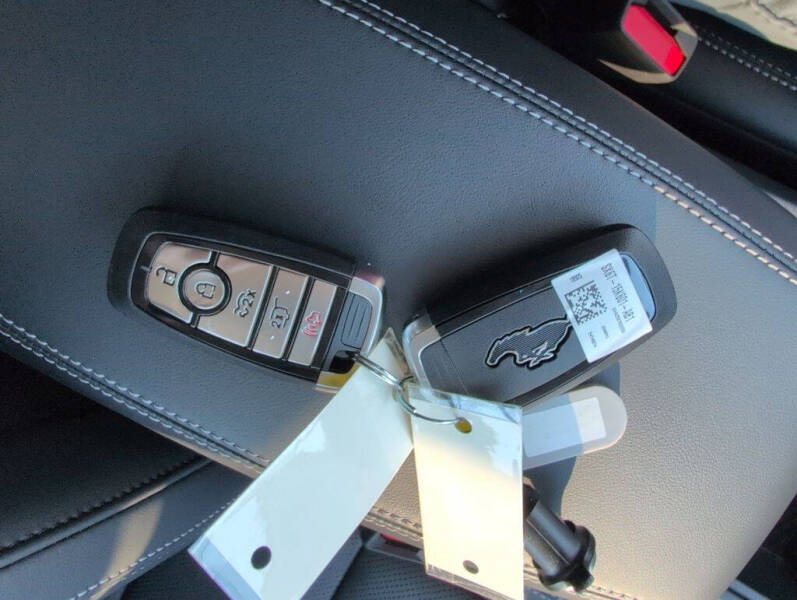 2025 Ford Mustang Mach-E Premium