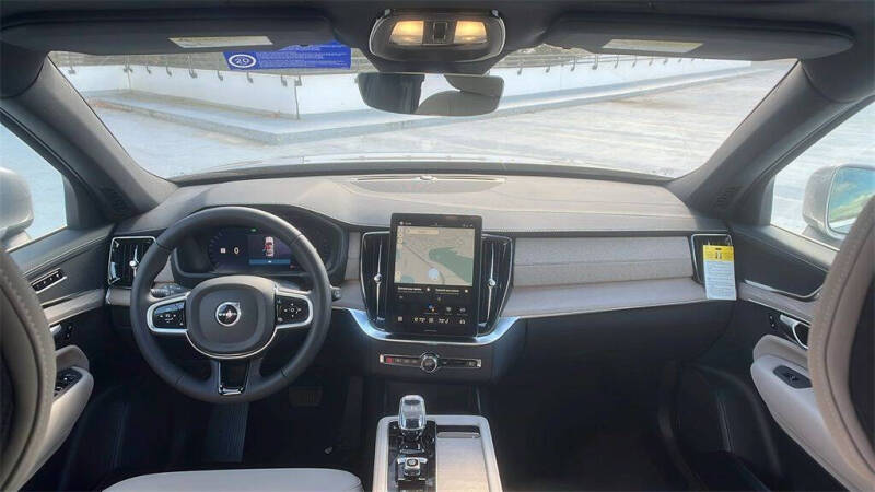 2026 Volvo XC90 B5 Core