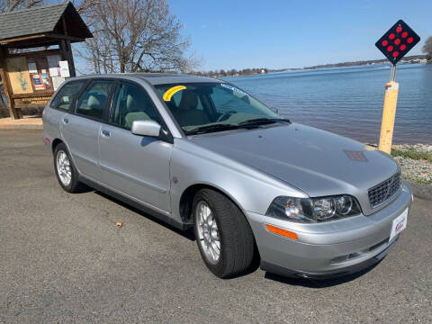 2004 Volvo V40 for sale at Affordable Autos at the Lake in Denver NC