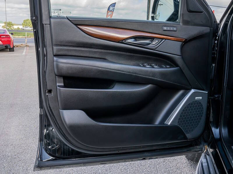 2019 Cadillac Escalade Luxury