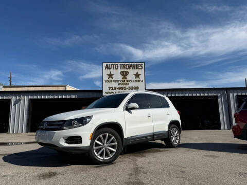 2017 Volkswagen Tiguan 2.0T Wolfsburg Edition