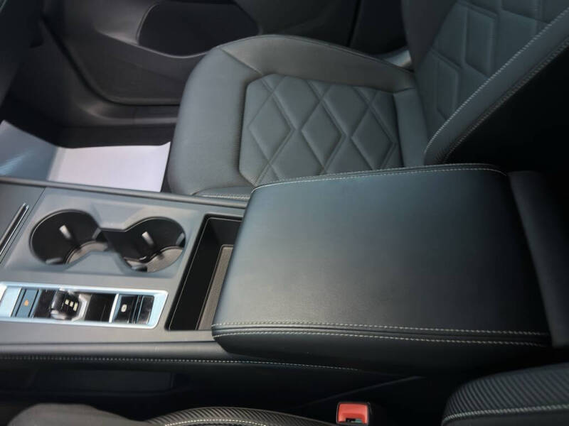 2024 Volkswagen Atlas Cross Sport SE 4Motion