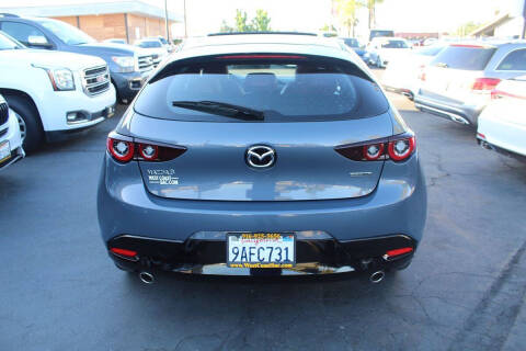 2022 Mazda Mazda3 Hatchback Carbon Edition