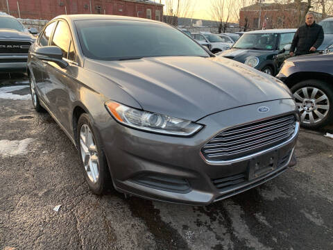 2014 Ford Fusion SE