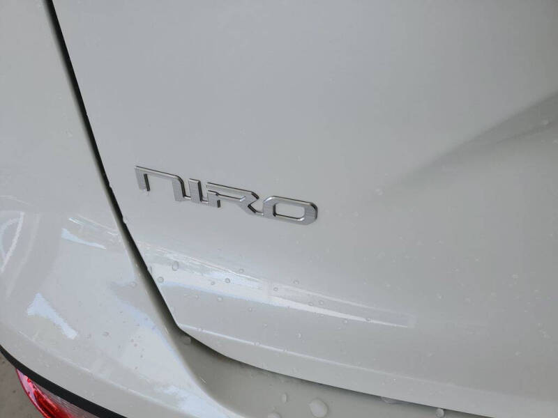 2026 Kia Niro LX