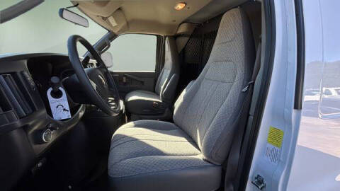 2025 Chevrolet Express 2500