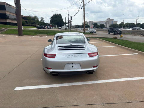2015 Porsche 911 Carrera