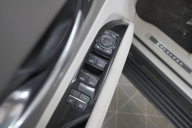 2021 Cadillac Escalade Premium Luxury Platinum