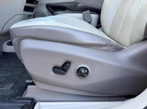 2017 Chrysler Pacifica Touring-L Plus