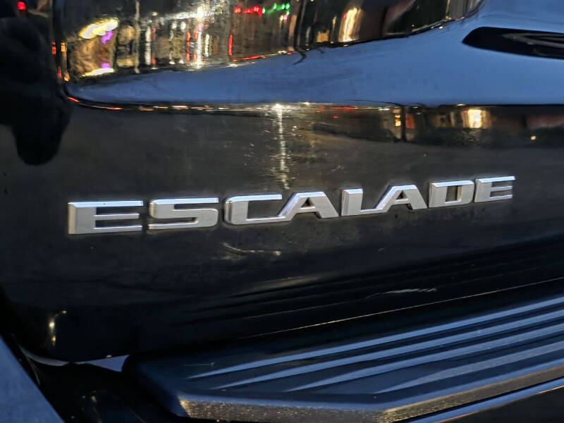2023 Cadillac Escalade Premium Luxury