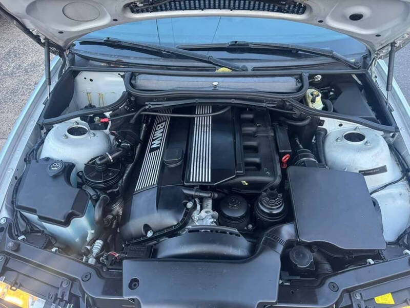 2005 BMW 3 Series 325Ci