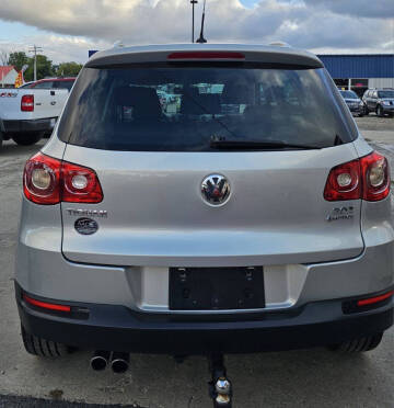 2011 Volkswagen Tiguan SEL 4Motion