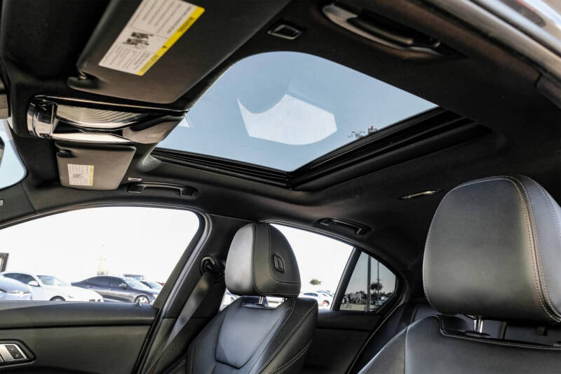 2022 BMW 3 Series 330i