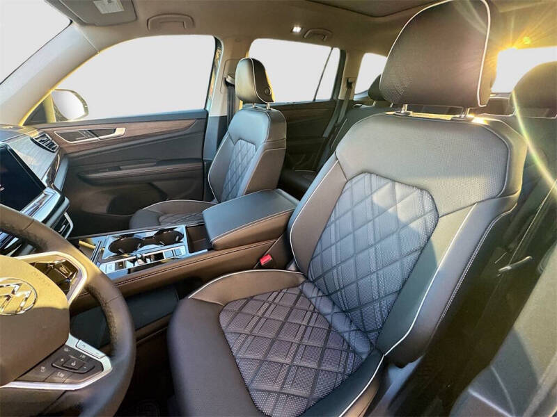 2026 Volkswagen Atlas SEL Premium R-Line 4Motion