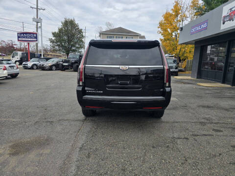 2016 Cadillac Escalade Luxury Collection