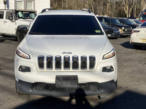 2016 Jeep Cherokee Sport