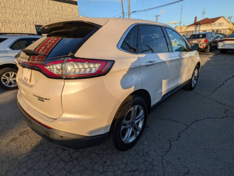 2017 Ford Edge Titanium