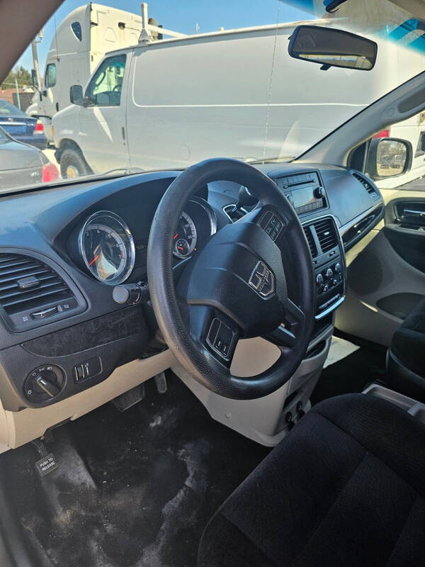 2014 Dodge Grand Caravan SE