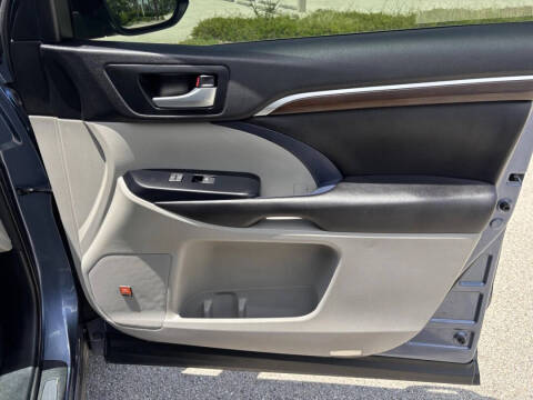 2016 Toyota Highlander