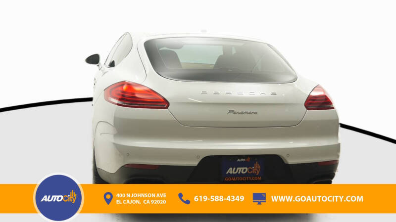 2015 Porsche Panamera