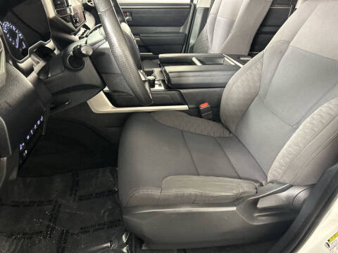 2022 Toyota Tundra SR5