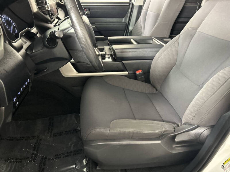 2022 Toyota Tundra SR5