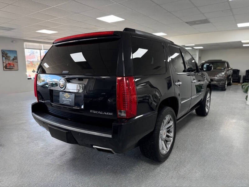 2013 Cadillac Escalade Platinum Edition