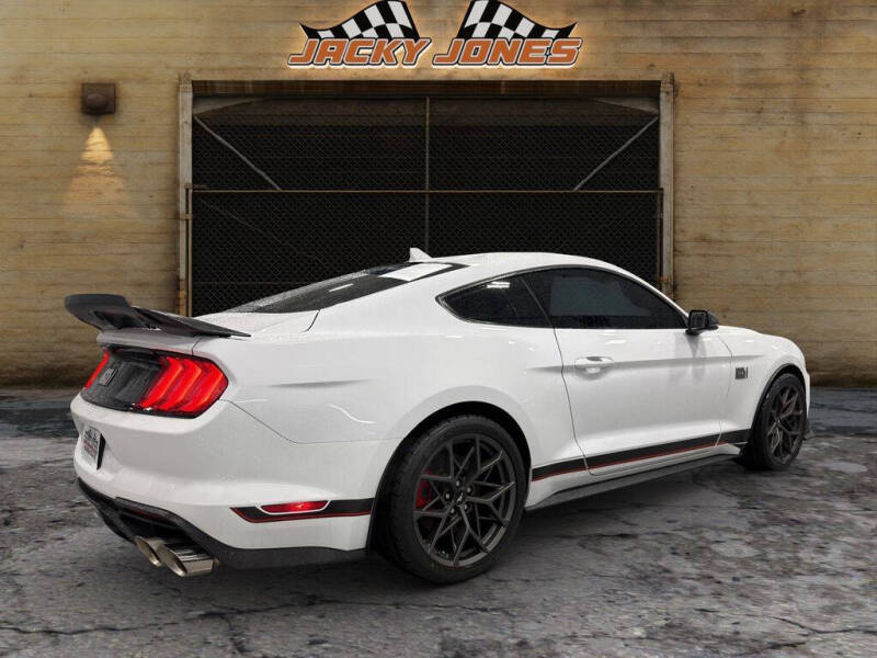 2022 Ford Mustang Mach 1