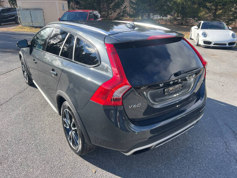 2015 Volvo V60 Cross Country T5 Platinum