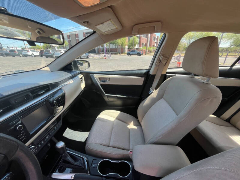 2015 Toyota Corolla LE
