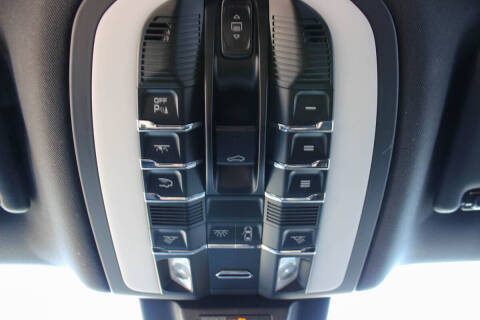 2017 Porsche Macan S