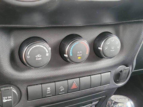 2017 Jeep Wrangler Unlimited Willys Wheeler