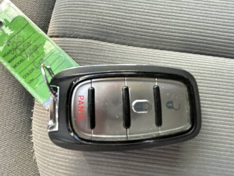 2020 Chrysler Voyager LX