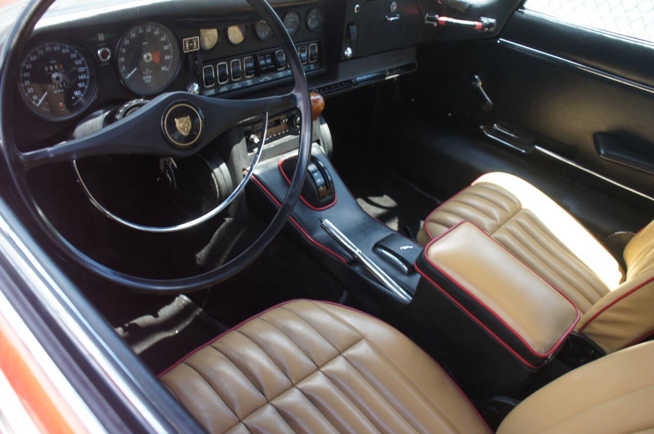 1969 Jaguar E-Type 36