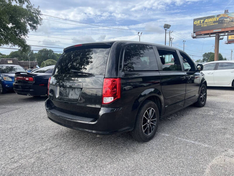 2017 Dodge Grand Caravan SE