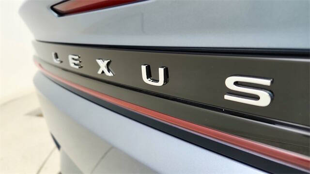 2023 Lexus RZ 450e Luxury