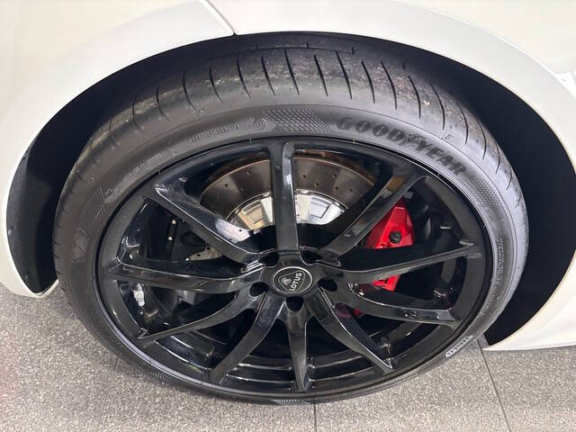 2025 Lotus Emira 18