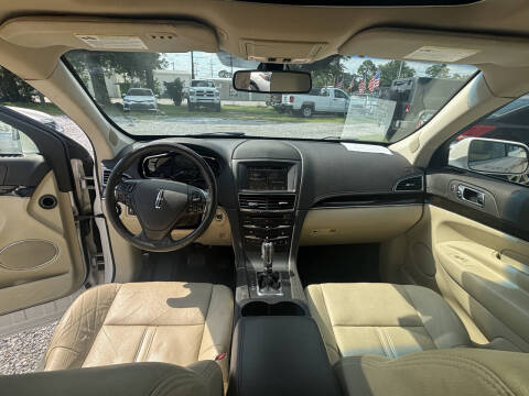 2016 Lincoln MKT EcoBoost
