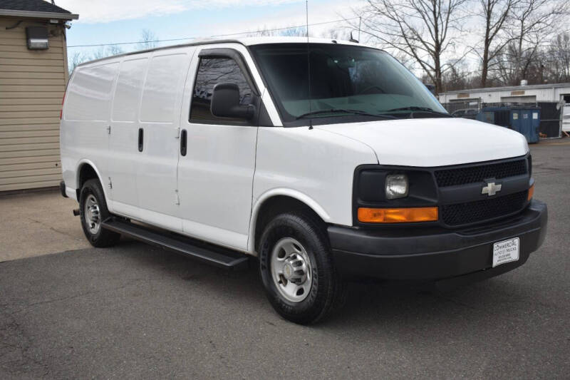 2013 Chevrolet Express Cargo Work Van photo 4