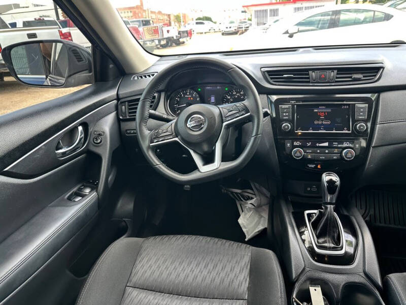 2019 Nissan Rogue S
