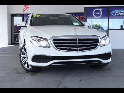 2019 Mercedes-Benz E-Class E 300 Photo