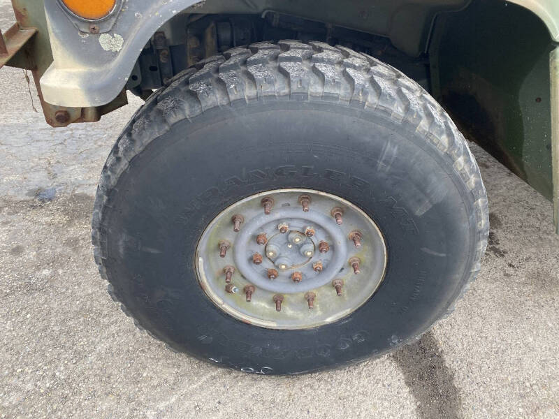 1990 AM General Hummer