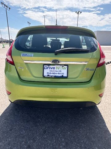 2012 Ford Fiesta SES