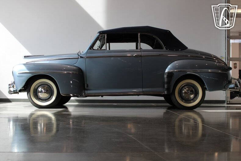 1947 Ford Super Deluxe