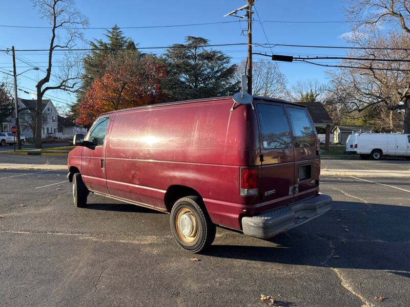 2005 Ford E-Series E-250