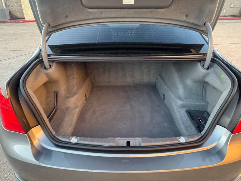 2011 BMW 7 Series 740i