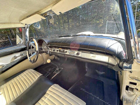 1957 Ford Thunderbird