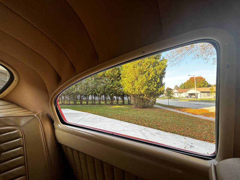 1949 Oldsmobile Futuramic 76